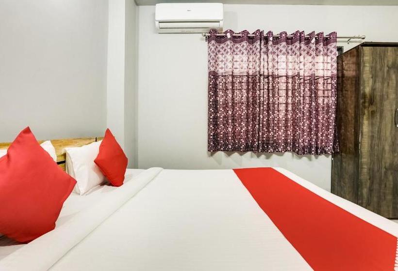 호텔 Oyo 79965 Flagship Destiny S