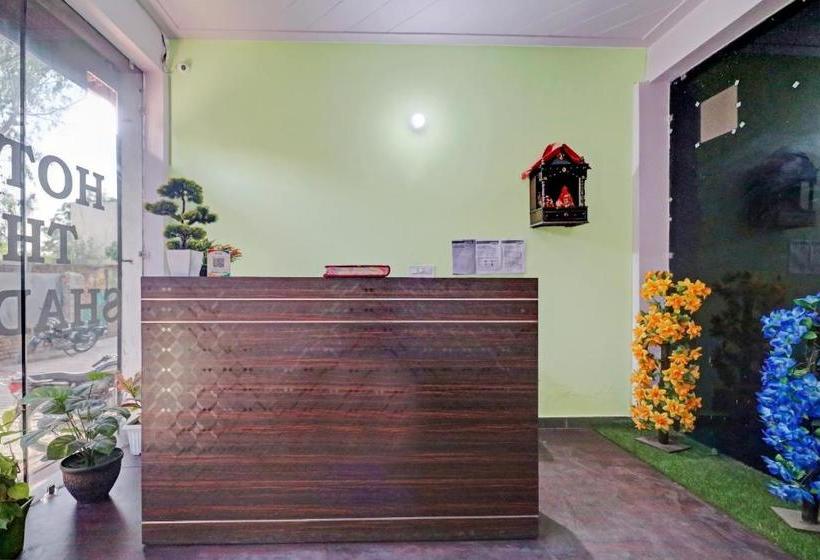 Hotel Oyo 80032  The Shadow