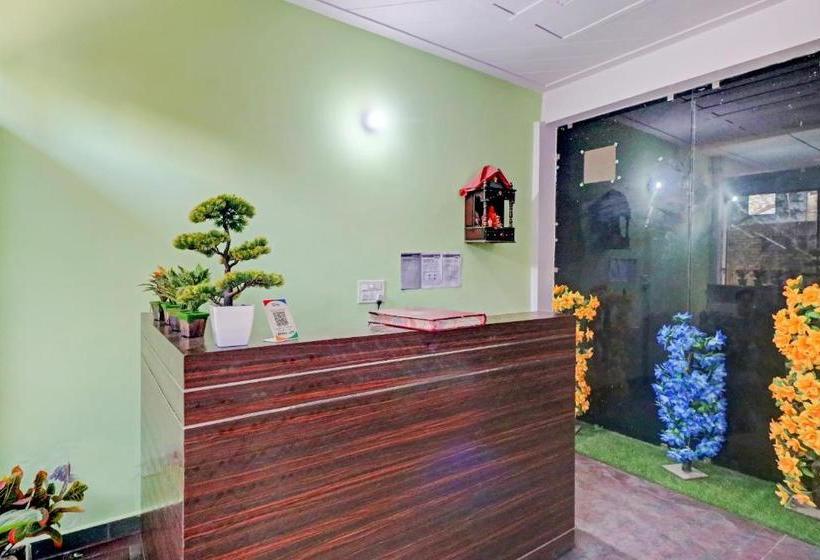 Hotel Oyo 80032  The Shadow