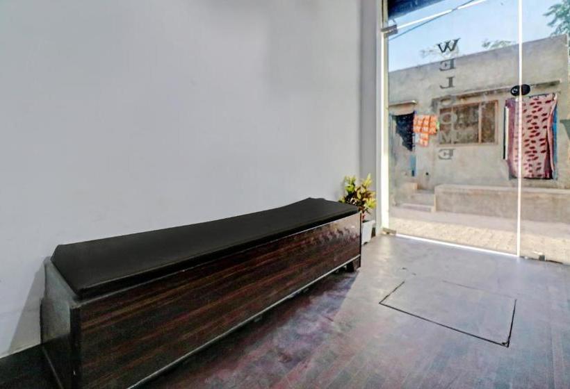 Hotel Oyo 80032  The Shadow