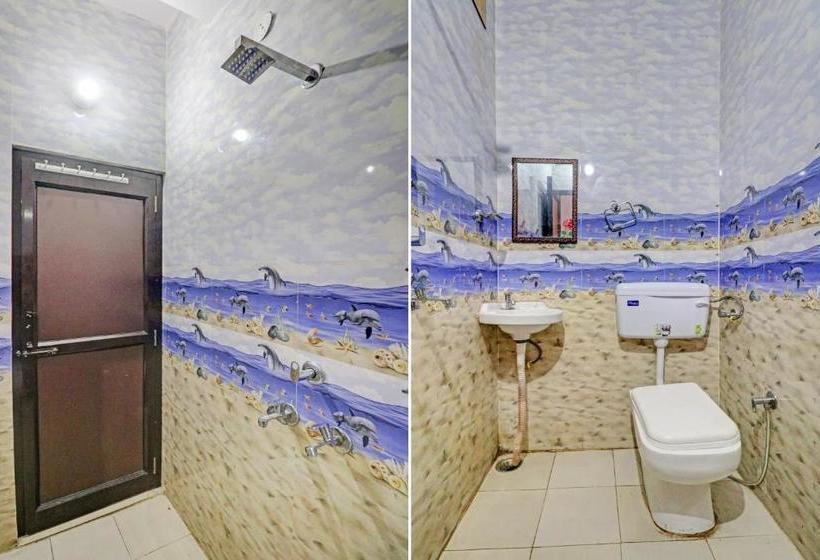 Hotel Oyo 80032  The Shadow