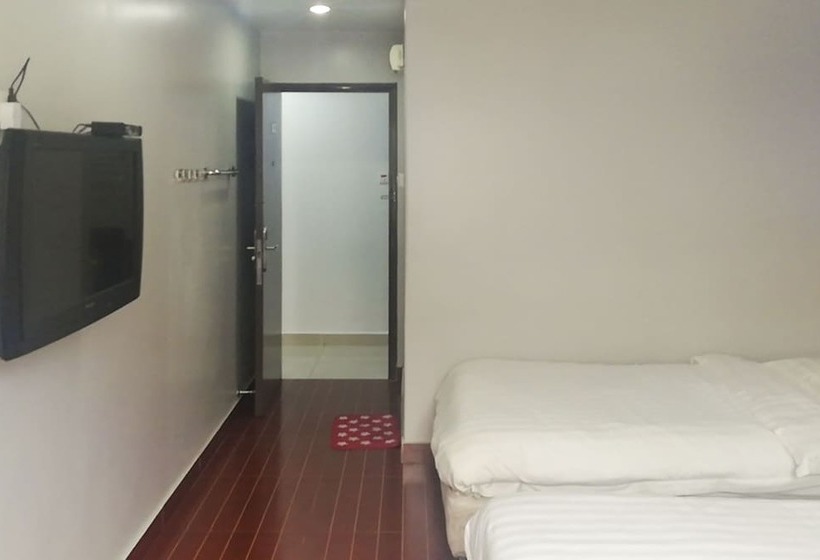 فندق Oyo 90248 Kapitan Inn