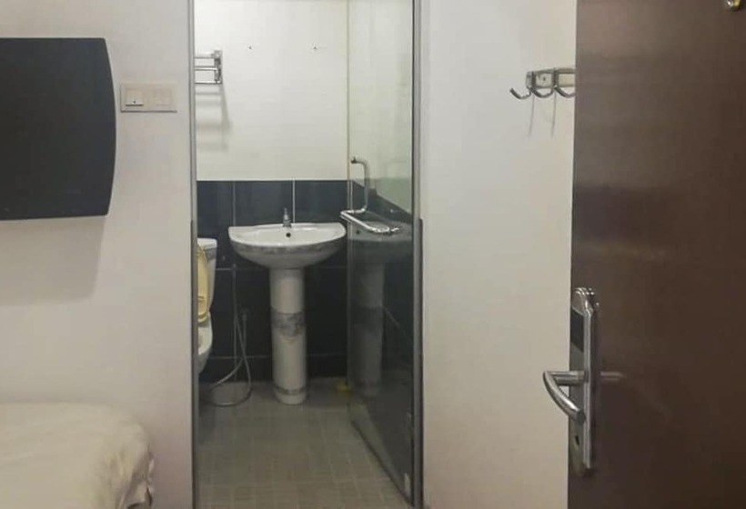 فندق Oyo 90248 Kapitan Inn