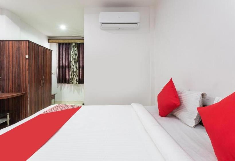 ホテル Oyo Flagship 80138 Sr