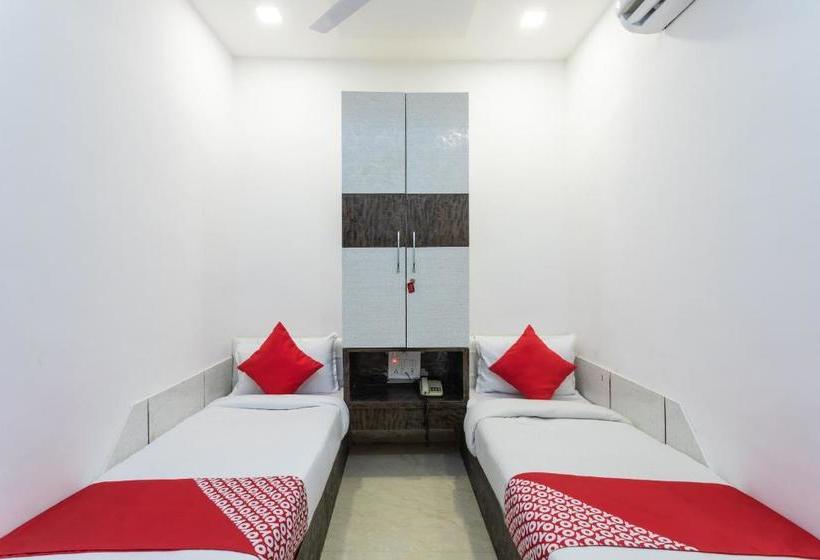 ホテル Oyo Flagship 80138 Sr