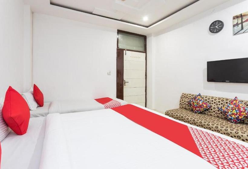 ホテル Oyo Flagship 80138 Sr