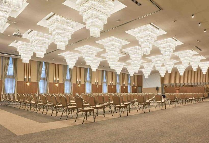 ホテル Park Dedeman Kastamonu