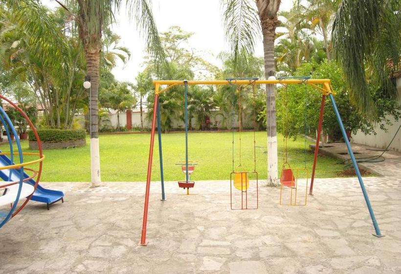 בית מלון כפרי Plaza