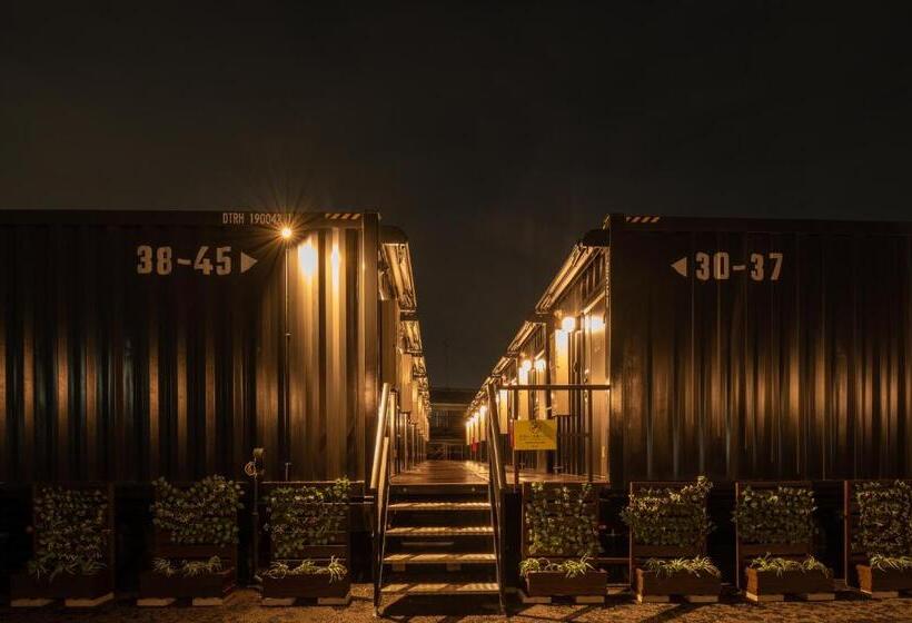 בית מלון כפרי R9 The Yard Noda