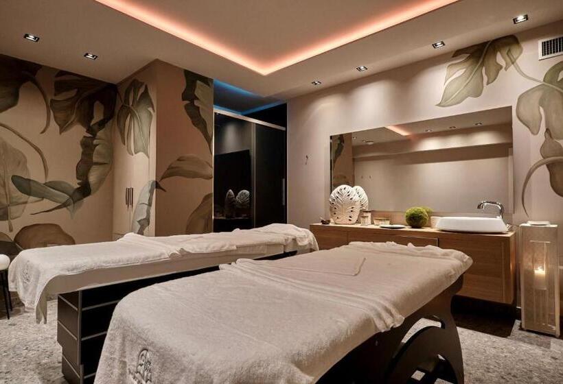 בית מלון כפרי Relais Colle Buono