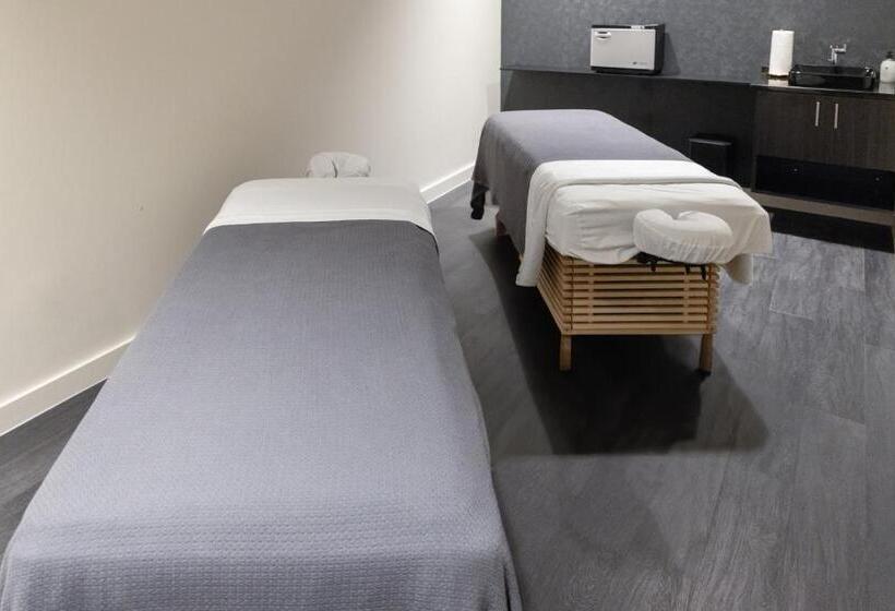 Sheraton Flowood The Refuge Hotel & Conference Center