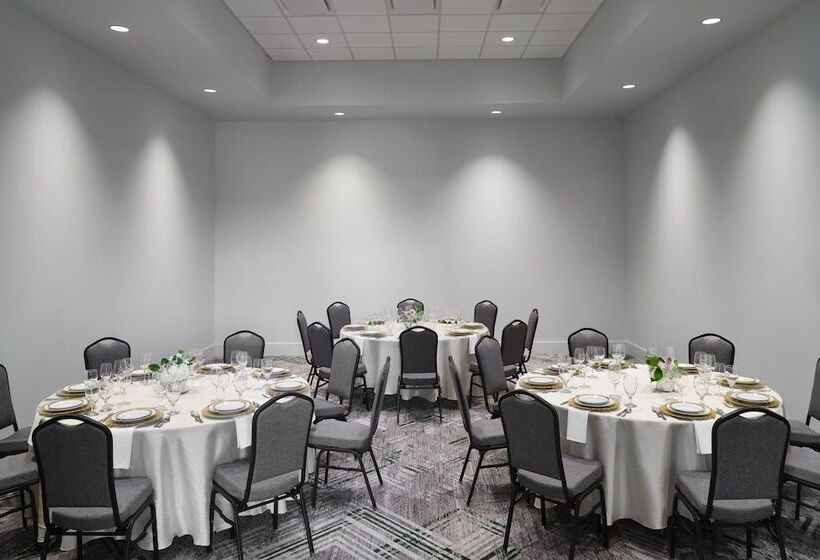 Sheraton Flowood The Refuge Hotel & Conference Center