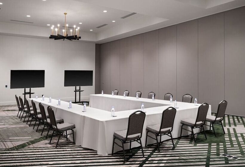 Sheraton Flowood The Refuge Hotel & Conference Center