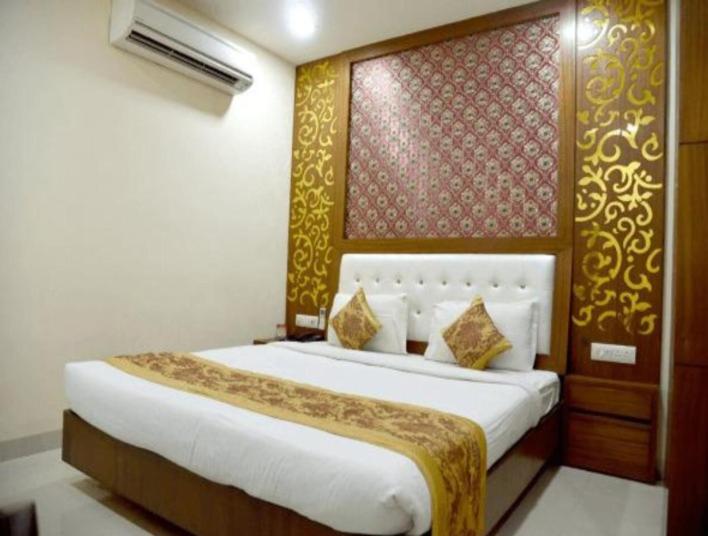 בית מלון כפרי Simran Regency