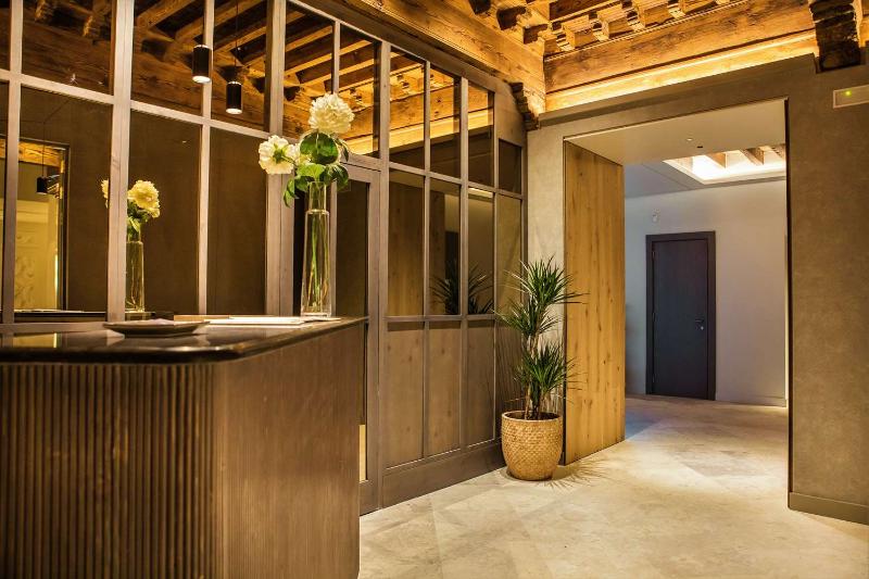 هتل Sofraga Palacio