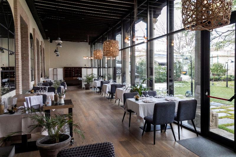 هتل Sofraga Palacio