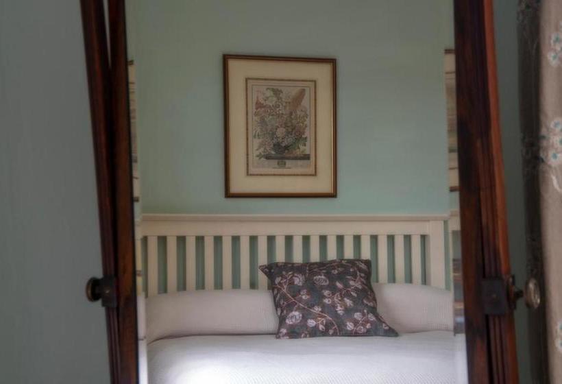 ホテル The Arundell