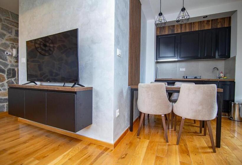 هتل Titova Vila Zlatibor