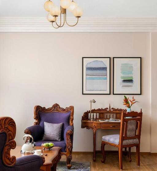 هتل Vivanta Thiruvananthapuram