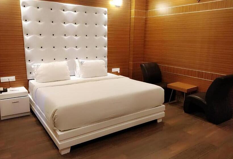 Pearl Park Beach Resort Private Limited