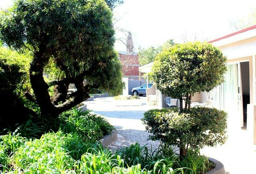 ペンション Comfort E Casa