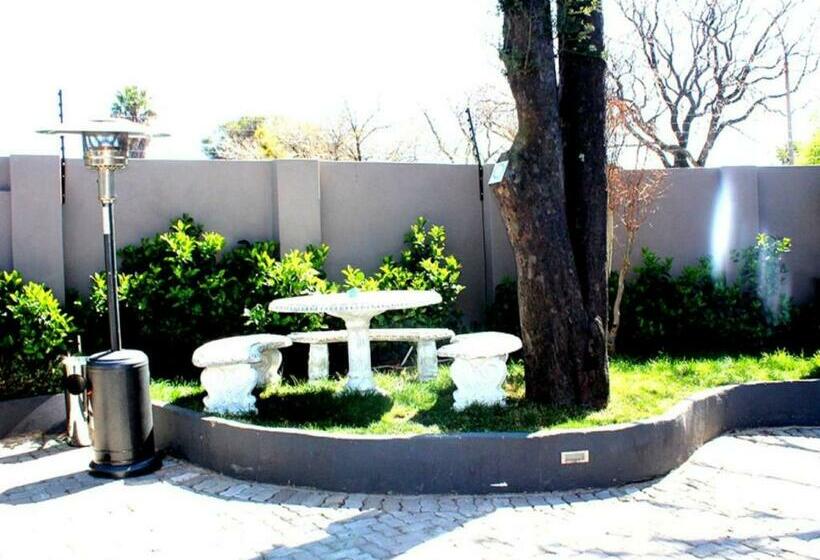 ペンション Comfort E Casa