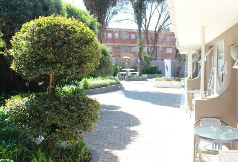 ペンション Comfort E Casa