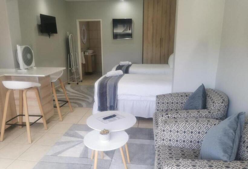 ペンション Comfort E Casa