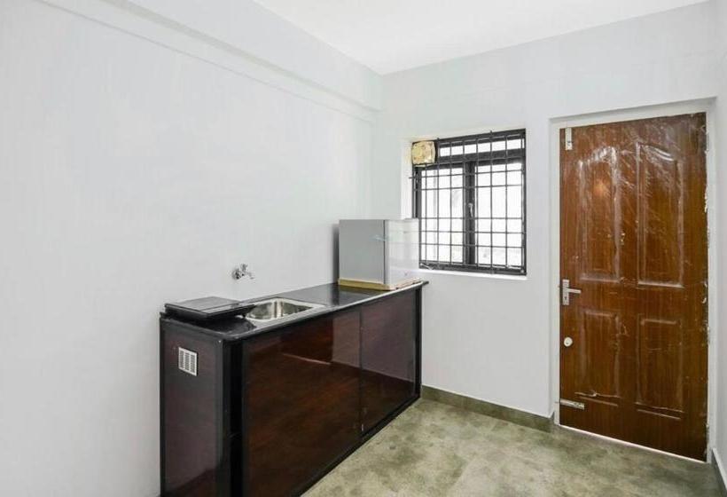 פנסיון Grand Avenue Executive Stay