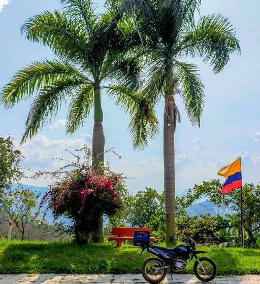 פנסיון La Hacienda