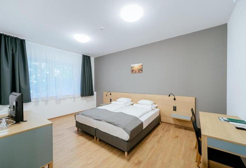 Rákóczi Hotel, Tábor és Rendezvényközpont