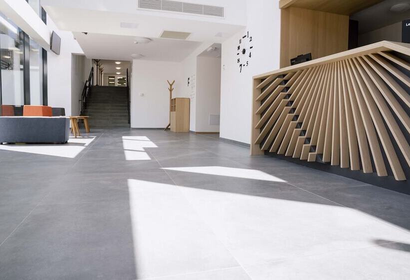 Rákóczi Hotel, Tábor és Rendezvényközpont