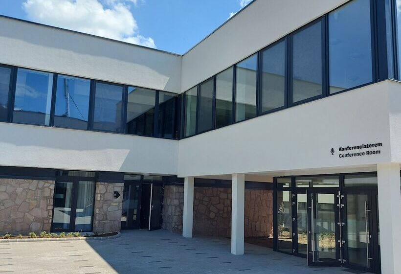 Rákóczi Hotel, Tábor és Rendezvényközpont