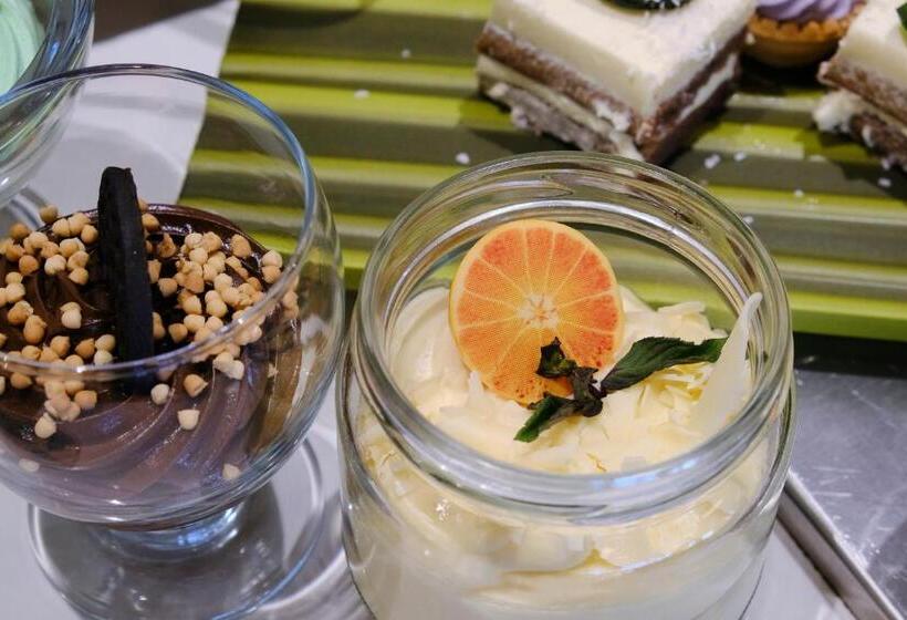 Viva Mare Beach Hotel By Santa Marina