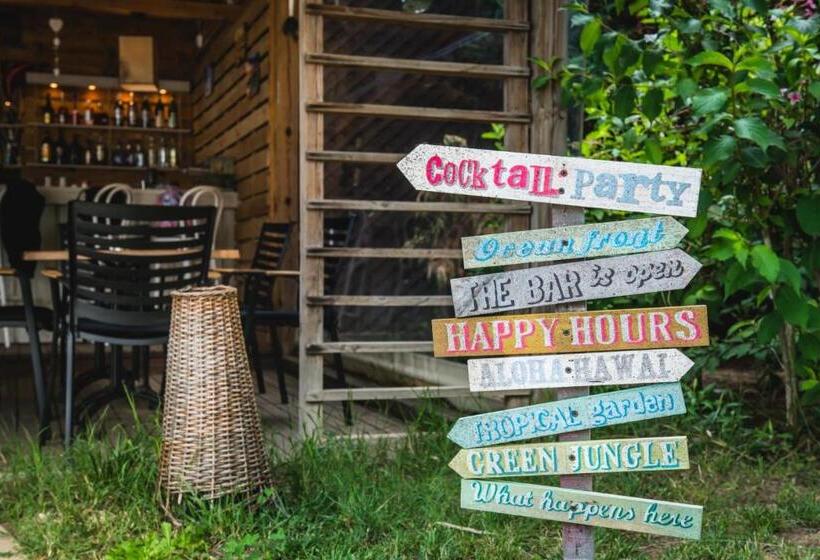 Viva Mare Beach Hotel By Santa Marina