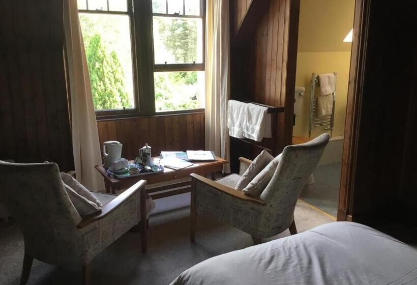 Westward Bed And Breakfast