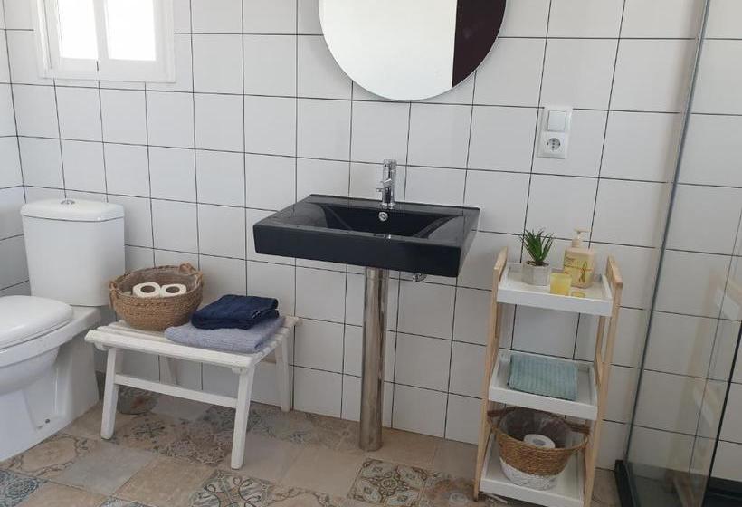 مبيت وإفطار Oh!beach Guest House