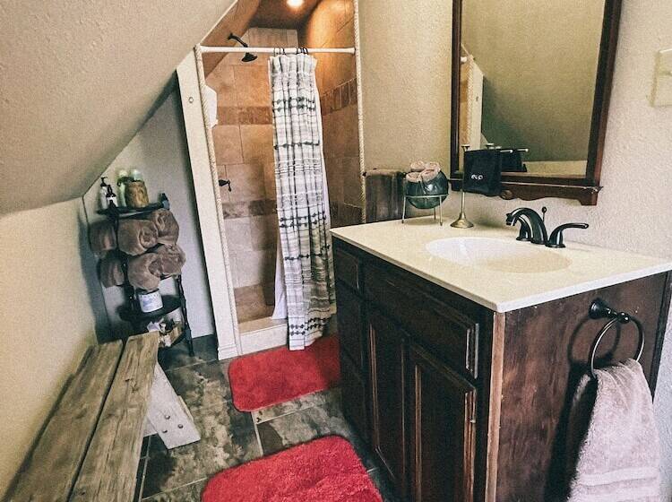 민박 Towering Oaks Event & Retreat Center