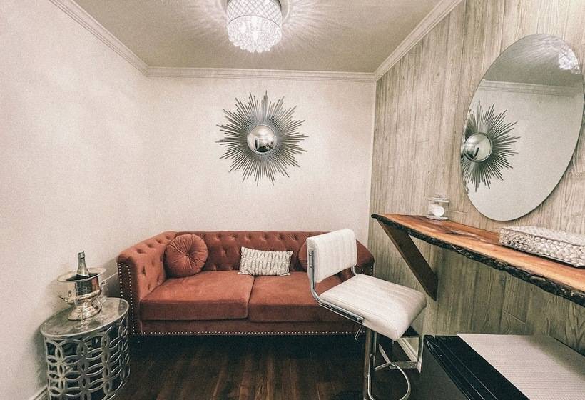 민박 Towering Oaks Event & Retreat Center