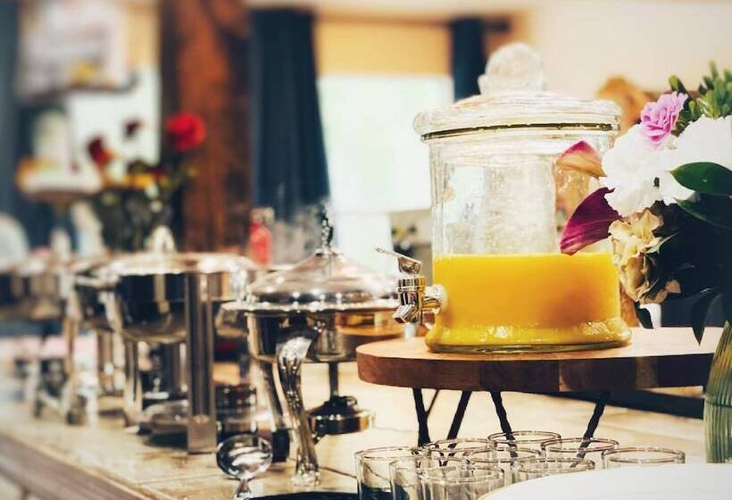 민박 Towering Oaks Event & Retreat Center