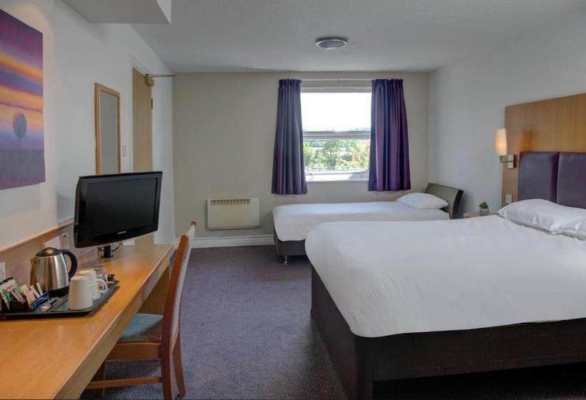 ホテル Embassy , Gateshead Newcastle, Team Valley, A1m, Sure Collection By Best Western