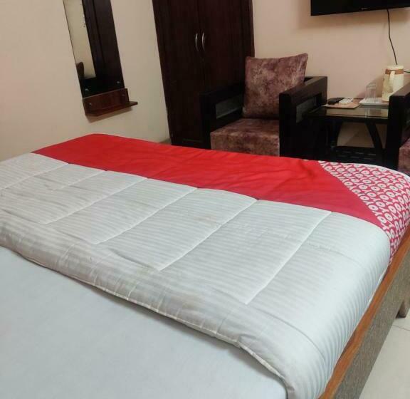 فندق Aarjee Crescent Jaipur