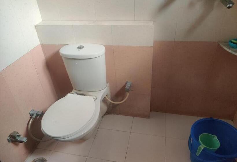 فندق Aarjee Crescent Jaipur