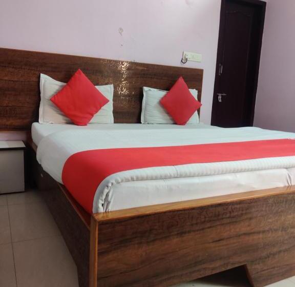 فندق Aarjee Crescent Jaipur