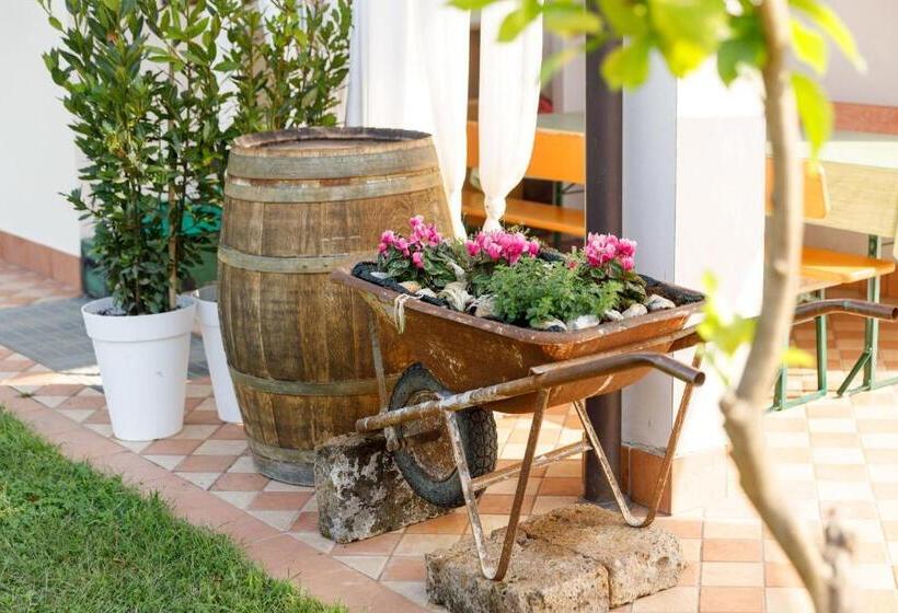 ホテル Agriturismo Agricamping Garda Natura