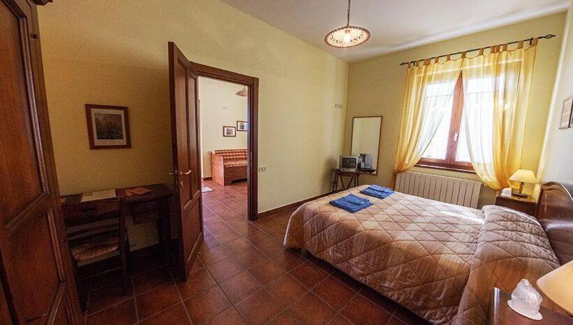 בית מלון כפרי Agriturismo La Capezzagna