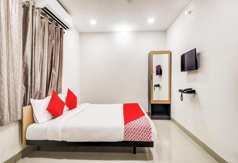 בית מלון כפרי Flagship 79480 Flagship Hhh Skyline