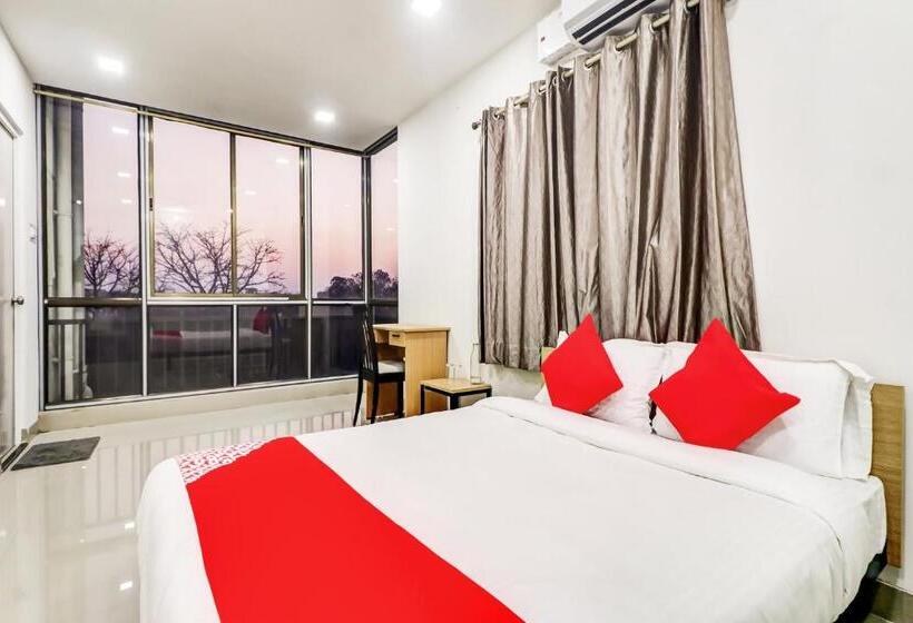 בית מלון כפרי Flagship 79480 Flagship Hhh Skyline