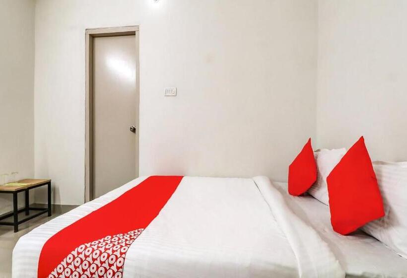 בית מלון כפרי Flagship 79480 Flagship Hhh Skyline