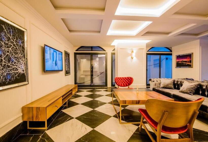 בית מלון כפרי Fly Inn